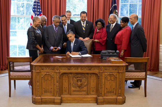 Obama Hrabowski Commission Signing