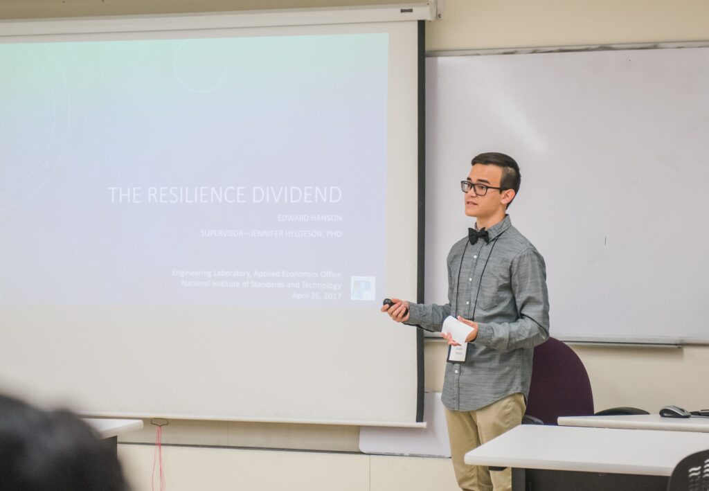 Edward Hanson presents at URCAD 2017.