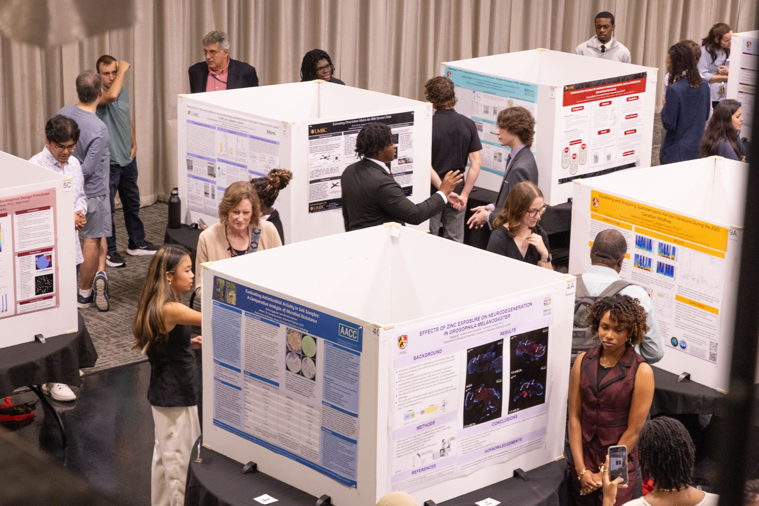Hands-on science, lasting confidence: Student researchers impress at Summer Undergraduate Research Fest
